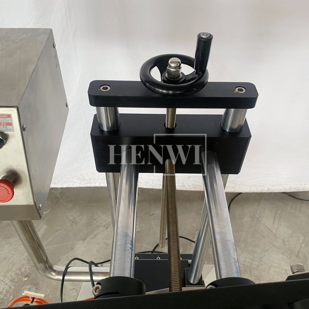 Henwi HWLM-MTF Automatic Mobile Bottle Jar Flat Top / Box Case Sides Labeller Machine Self-Adhesive Sticker Labeling Machine