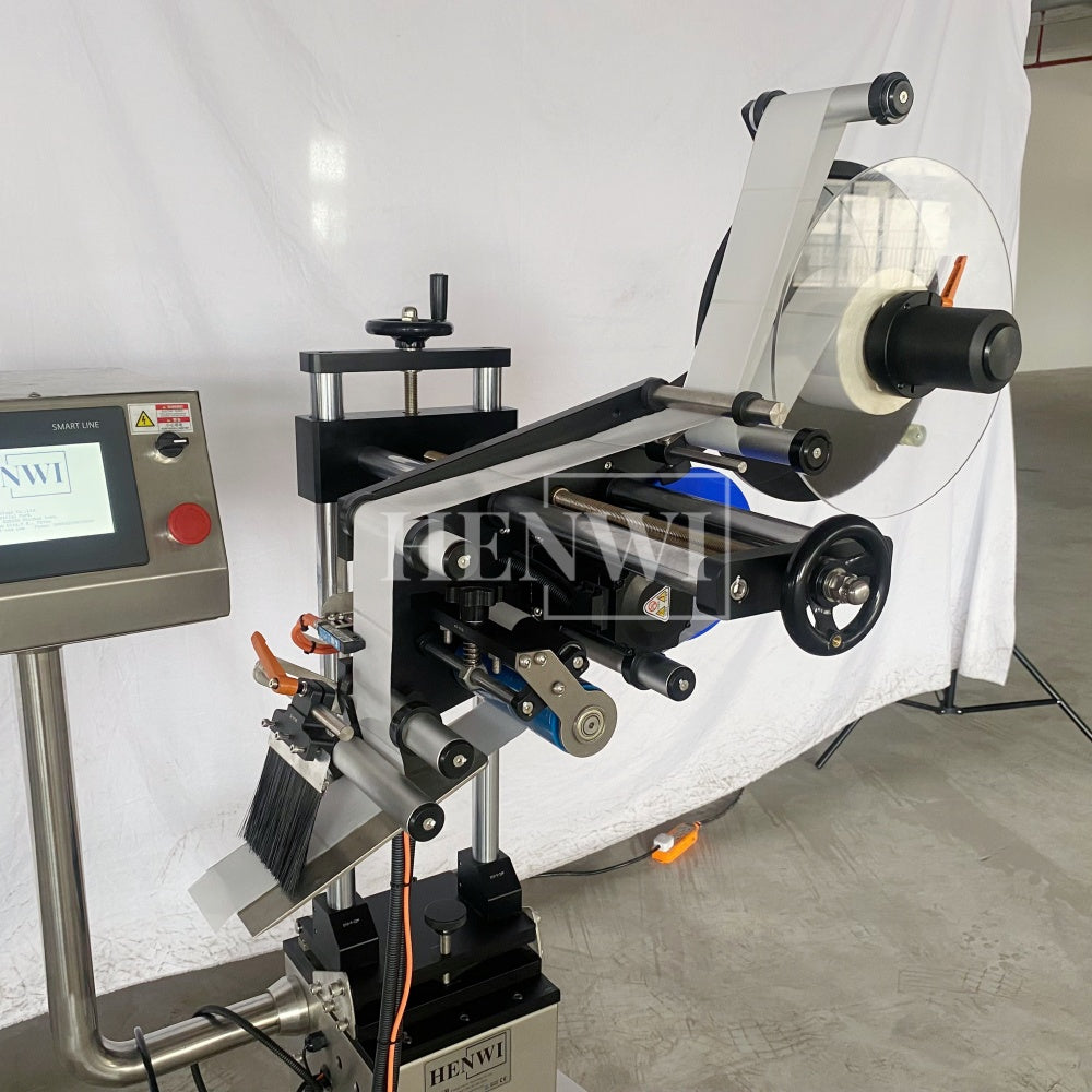 Henwi HWLM-MTF Automatic Mobile Bottle Jar Flat Top / Box Case Sides Labeller Machine Self-Adhesive Sticker Labeling Machine