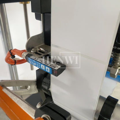Henwi HWLM-MTF Automatic Mobile Bottle Jar Flat Top / Box Case Sides Labeller Machine Self-Adhesive Sticker Labeling Machine