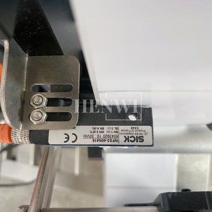 Henwi HWLM-MTF Automatic Mobile Bottle Jar Flat Top / Box Case Sides Labeller Machine Self-Adhesive Sticker Labeling Machine