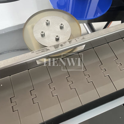 Henwi HWLM-R Automatic Round Bottle Jar Labeller Machine Self-Adhesive Sticker Labeling Machine