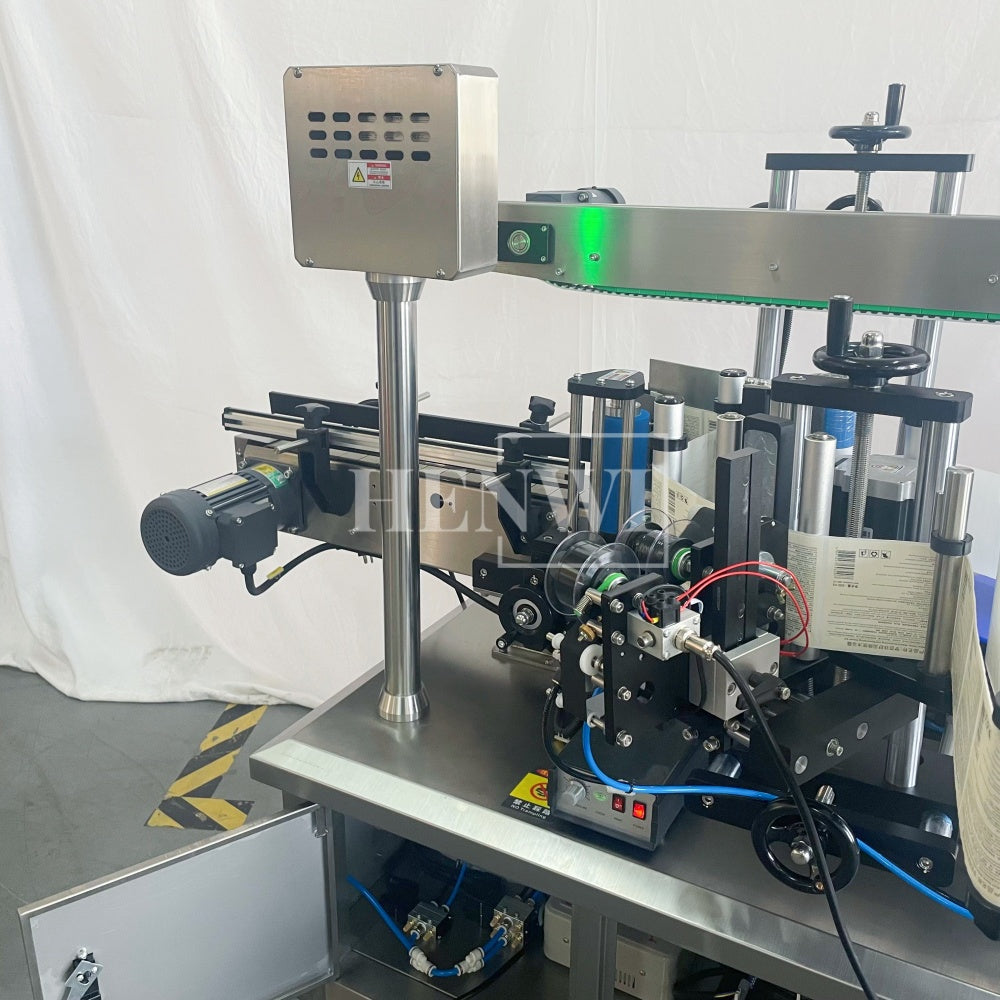 Henwi HWLM-RS 1 Side Automatic Round Bottle & Square Bottle One Side Labeller Machine Self-Adhesive Sticker Labeling Machine