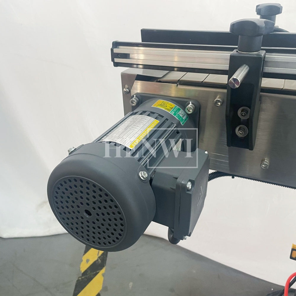 Henwi HWLM-RS 1 Side Automatic Round Bottle & Square Bottle One Side Labeller Machine Self-Adhesive Sticker Labeling Machine