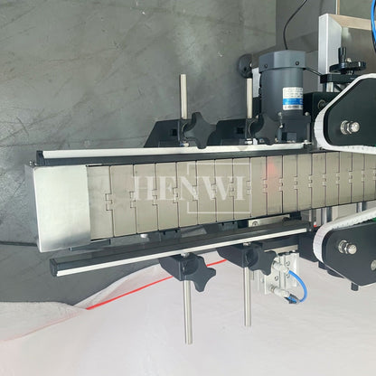 Henwi HWLM-RS 1 Side Automatic Round Bottle & Square Bottle One Side Labeller Machine Self-Adhesive Sticker Labeling Machine