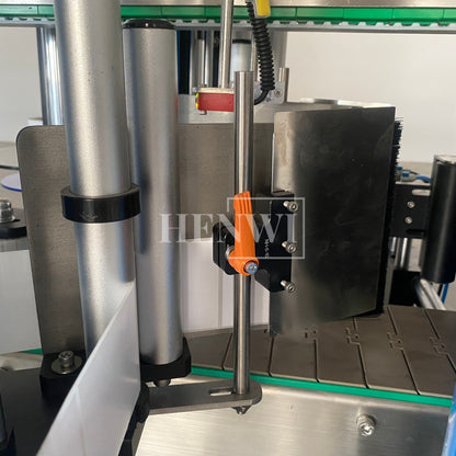 Henwi HWLM-RS Automatic Round Bottle & Square Bottle Double Side Labeller Machine Self-Adhesive Sticker Labeling Machine