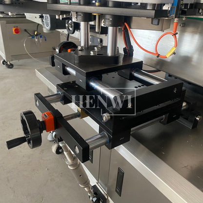 Henwi HWLM-RS Automatic Round Bottle & Square Bottle Double Side Labeller Machine Self-Adhesive Sticker Labeling Machine