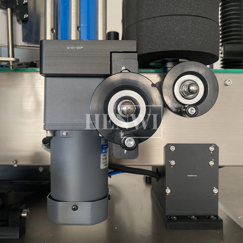 Henwi HWLM-RS Automatic Round Bottle & Square Bottle Double Side Labeller Machine Self-Adhesive Sticker Labeling Machine