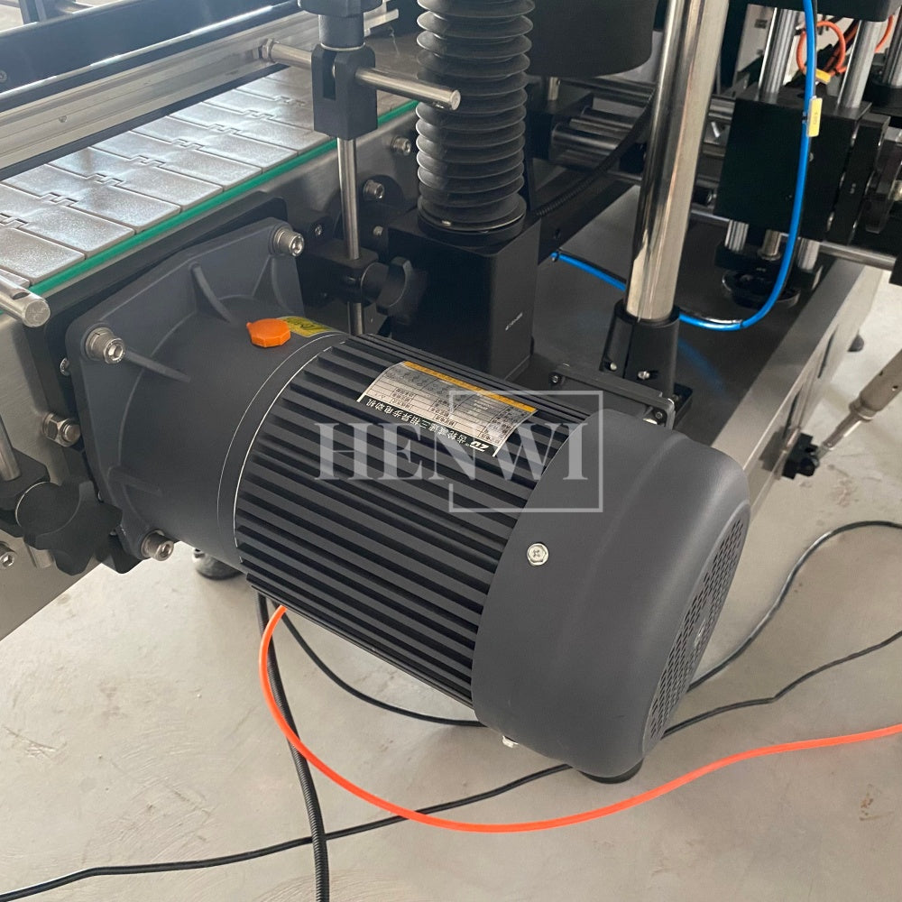 Henwi HWLM-RS Automatic Round Bottle & Square Bottle Double Side Labeller Machine Self-Adhesive Sticker Labeling Machine