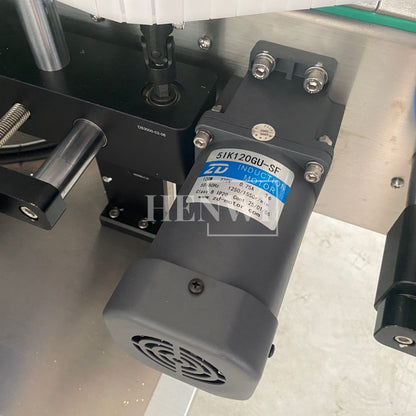 Henwi HWLM-RS Automatic Round Bottle & Square Bottle Double Side Labeller Machine Self-Adhesive Sticker Labeling Machine
