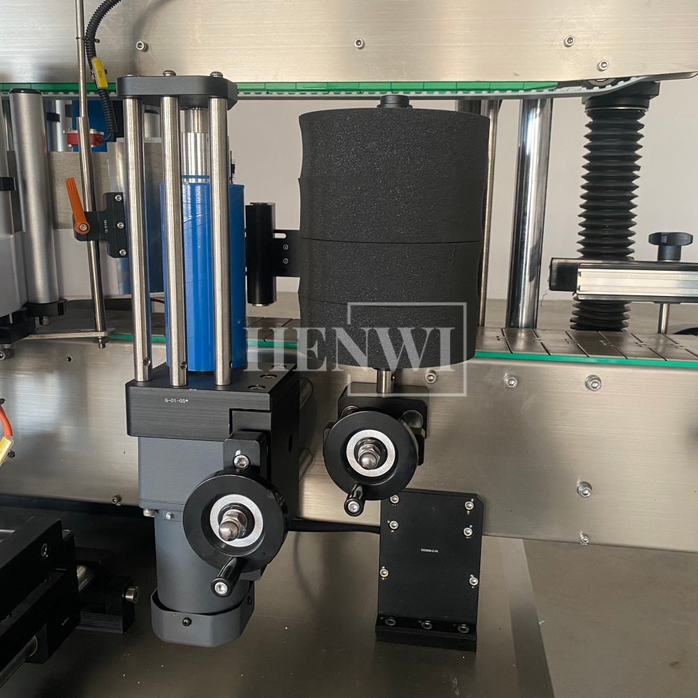 Henwi HWLM-RS Automatic Round Bottle & Square Bottle Double Side Labeller Machine Self-Adhesive Sticker Labeling Machine