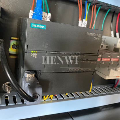 Henwi HWLM-RS Automatic Round Bottle & Square Bottle Double Side Labeller Machine Self-Adhesive Sticker Labeling Machine