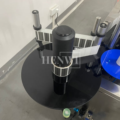 Henwi HWLM-RSTB Automatic Round Bottle & Square Bottle Top & Bottom Double Side Labeller Machine Self-Adhesive Sticker Labeling Machine