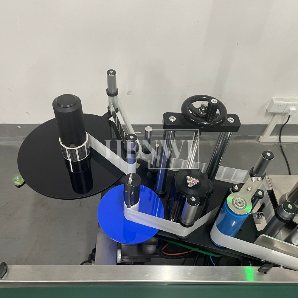 Henwi HWLM-RSTB Automatic Round Bottle & Square Bottle Top & Bottom Double Side Labeller Machine Self-Adhesive Sticker Labeling Machine
