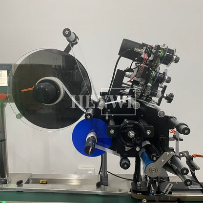 Henwi HWLM-RSTB Automatic Round Bottle & Square Bottle Top & Bottom Double Side Labeller Machine Self-Adhesive Sticker Labeling Machine