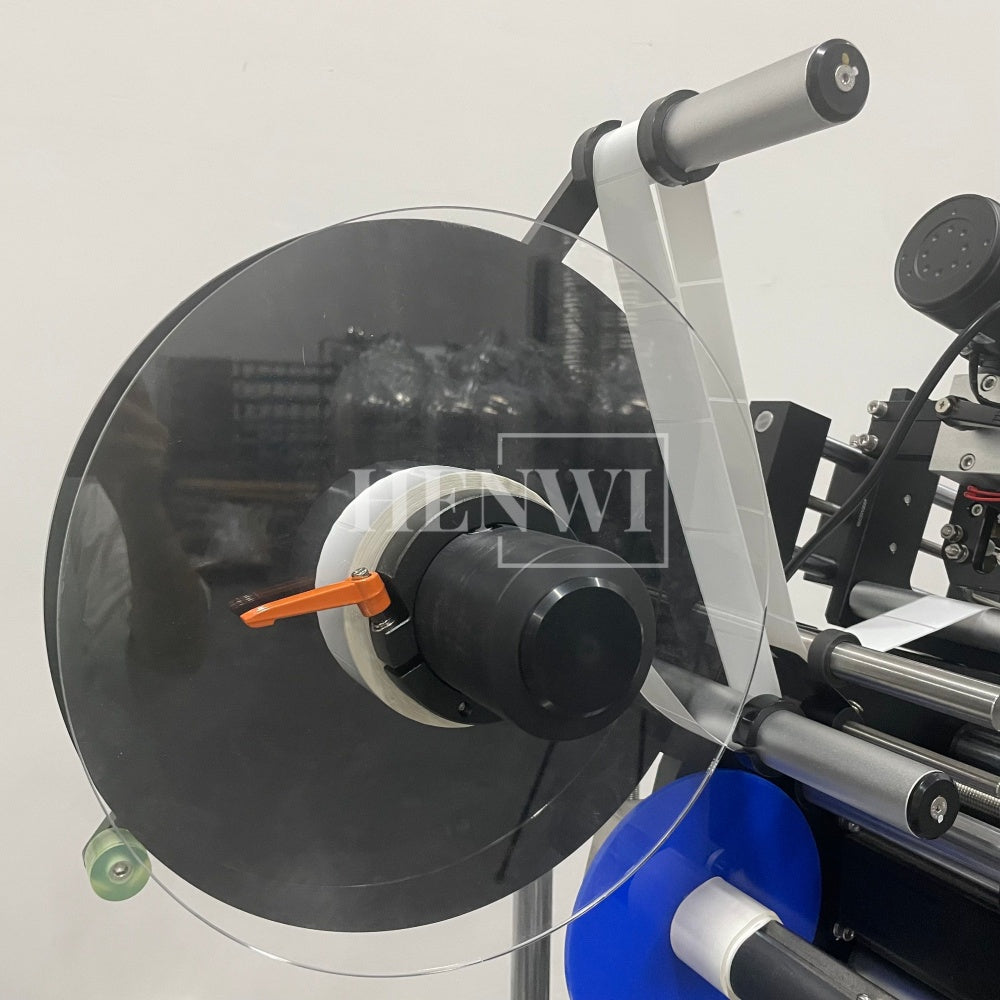 Henwi HWLM-RSTB Automatic Round Bottle & Square Bottle Top & Bottom Double Side Labeller Machine Self-Adhesive Sticker Labeling Machine
