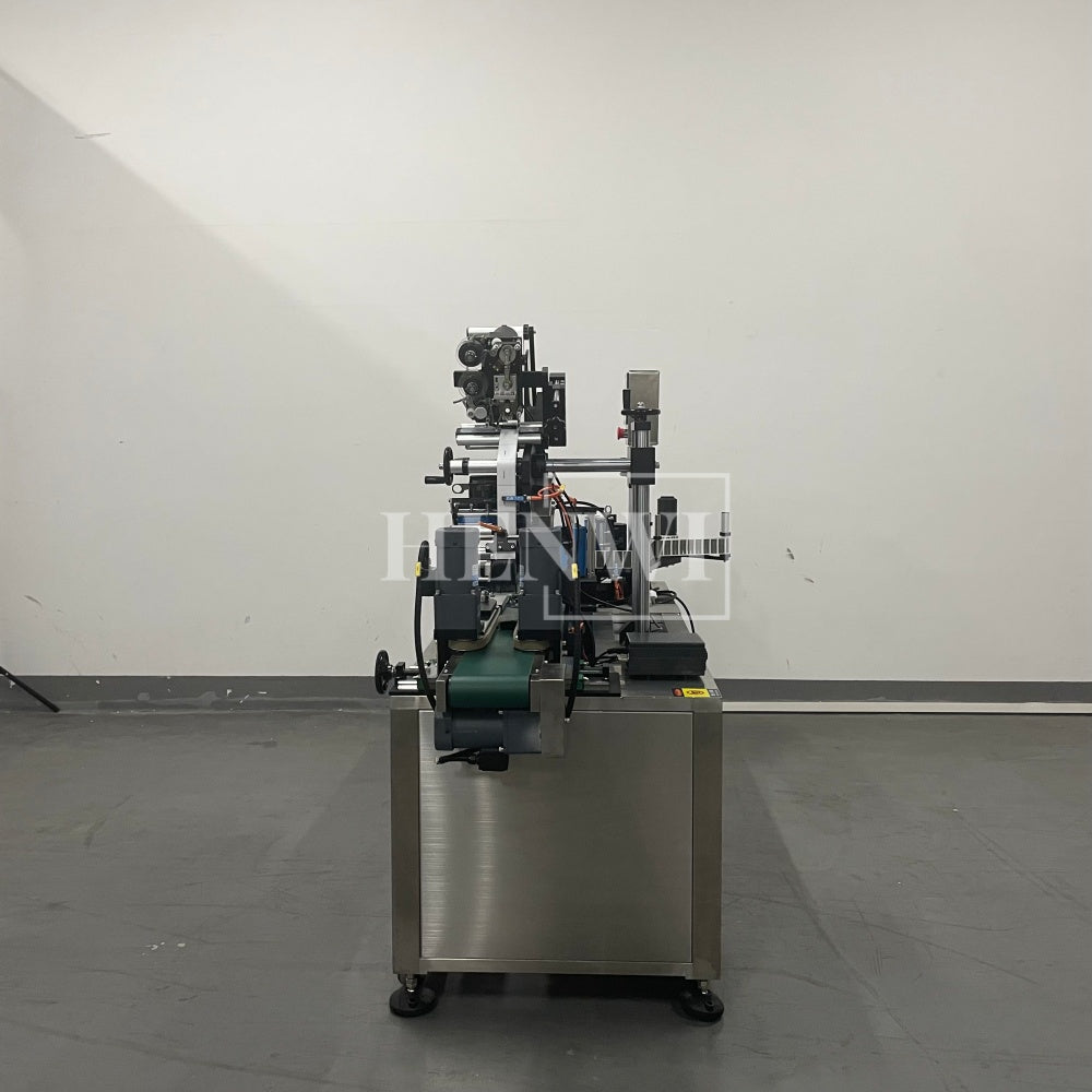 Henwi HWLM-RSTB Automatic Round Bottle & Square Bottle Top & Bottom Double Side Labeller Machine Self-Adhesive Sticker Labeling Machine