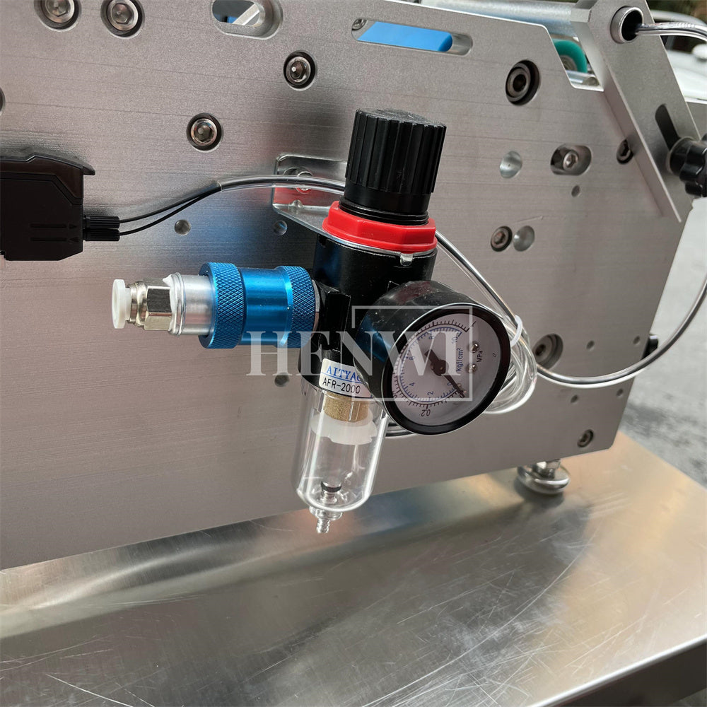 Henwi HWLM-S-HR Semi Auto Horizontal Model Round Bottle Jar Labeller Machine Self-Adhesive Sticker Labeling Machine