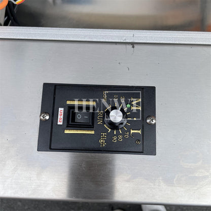 Henwi HWLM-S-HR Semi Auto Horizontal Model Round Bottle Jar Labeller Machine Self-Adhesive Sticker Labeling Machine