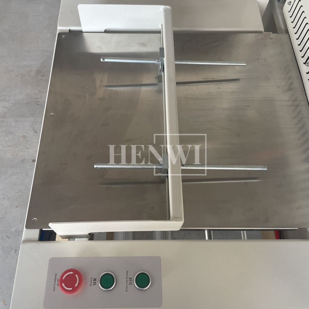Henwi HWMB-Sleeve LDPE Film Labels Wrapping Sealing Shrinking Machine Sleeve Model Film Overwrapping Cutting Sealing Machine Plastic Glass Beer Bottle Film Packaging Heating Shrinking Machine