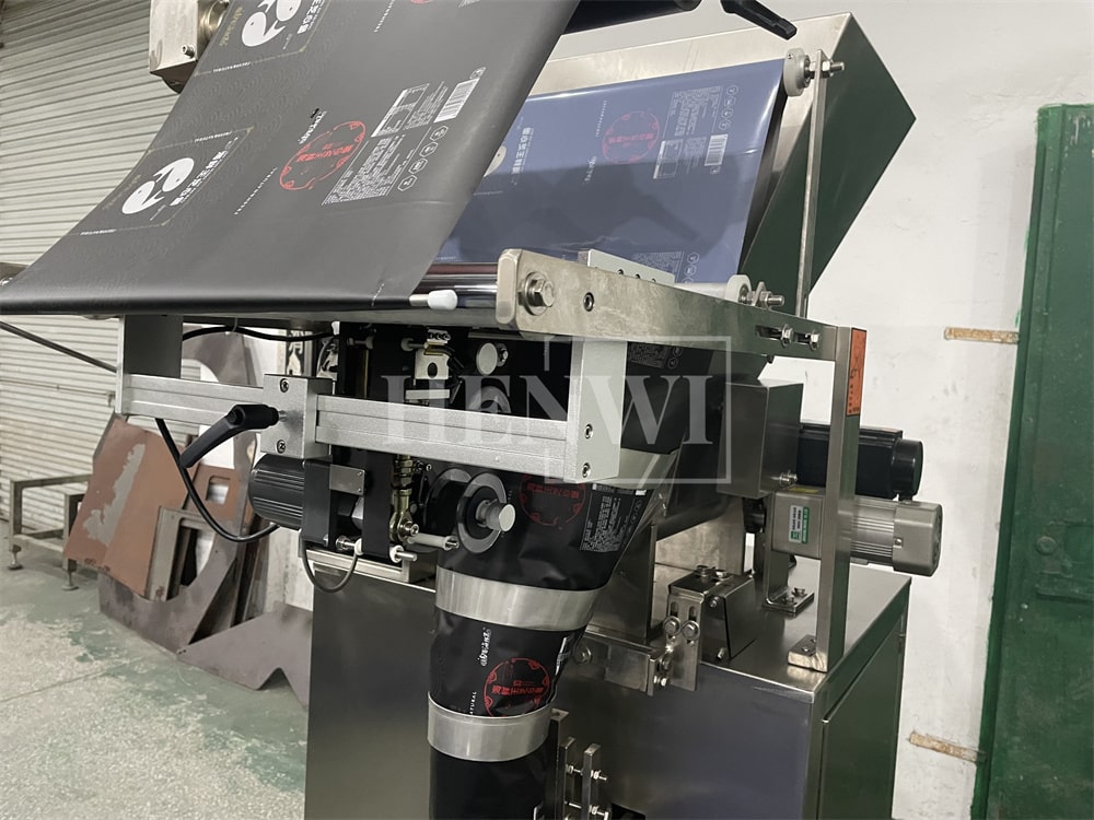 Henwi HWSM-1KG-5KG Single Lane Powder Sachet Filler Sealer Coffee Milk Seasoning Condiments Spice Pepper Powder Filling Packing Machine