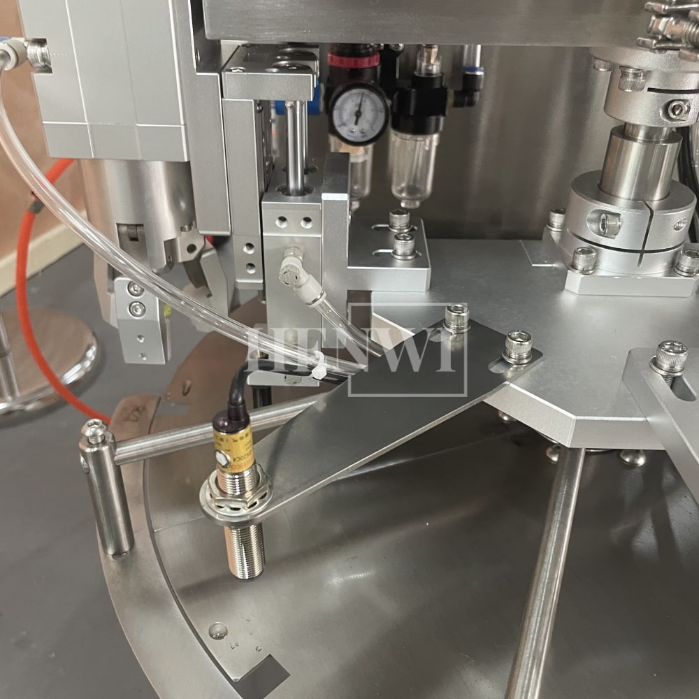 Henwi HWFM-S1 Desktop Semi Auto Spout Sachet Filling Capping Machine 1 Nozzle Spout Pouch Bag One Station Filler Sealer