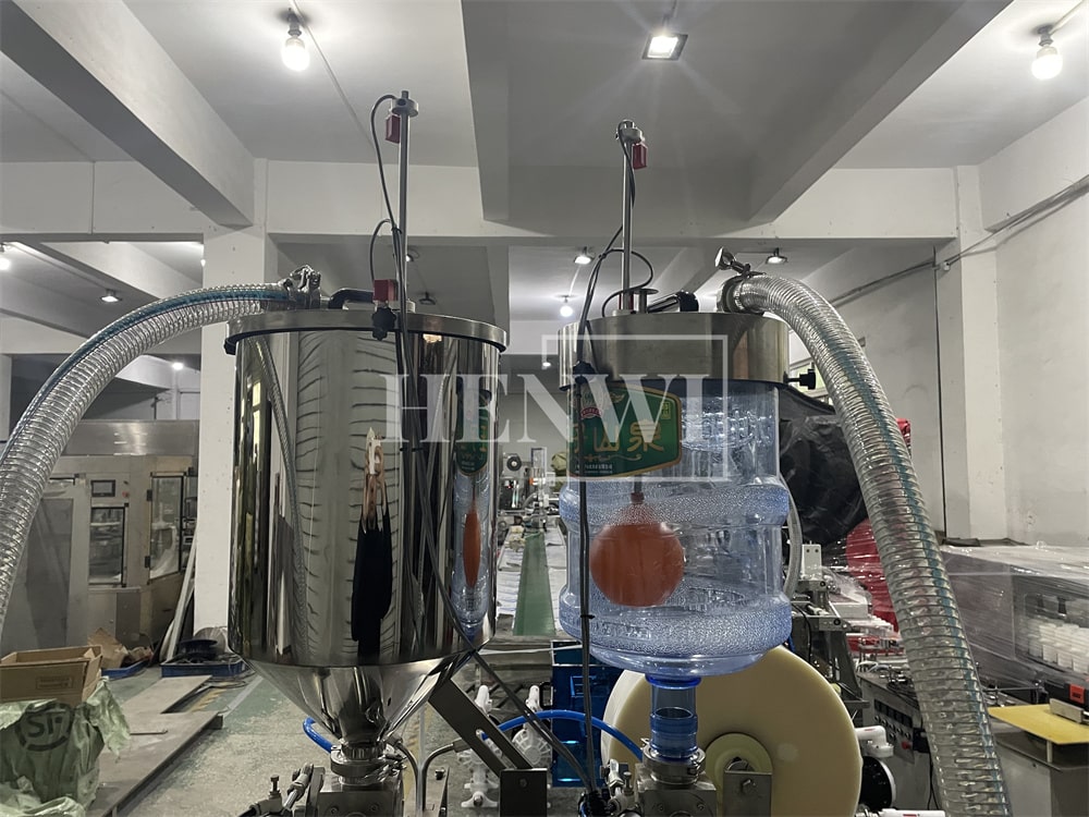 Henwi HWSM-Single Lane 2 in 1 Liquid Sachet Filler Sealer Hair Dye Color Dying Cream Gel Filling Packing Machine