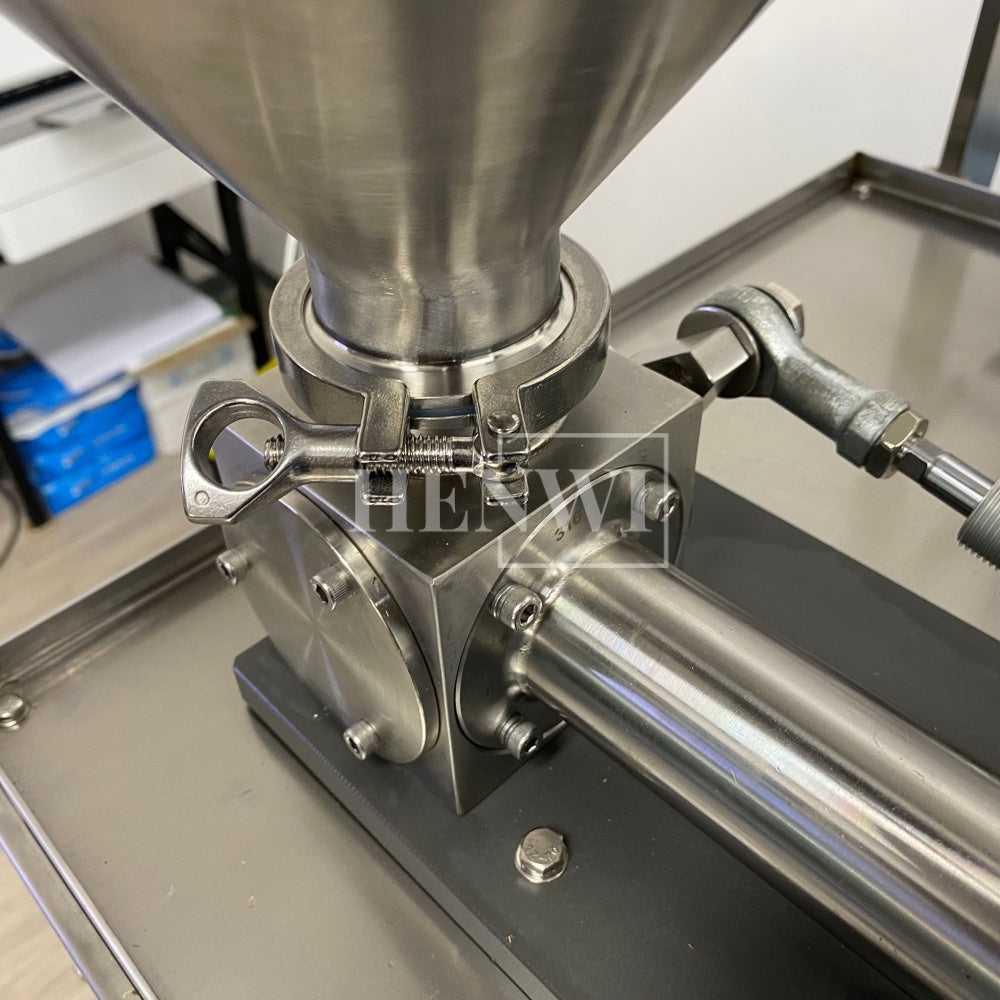 Henwi HWSM-1 Lane Liquid Sachet Filler Sealer Water Juice Honey Sauce Shampoo Cream Syrup Filling Packing Machine