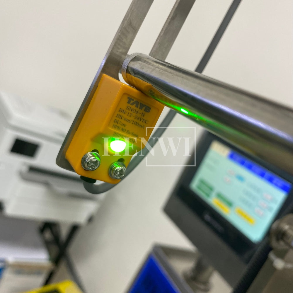 Henwi HWSM-1 Lane Liquid Sachet Filler Sealer Water Juice Honey Sauce Shampoo Cream Syrup Filling Packing Machine