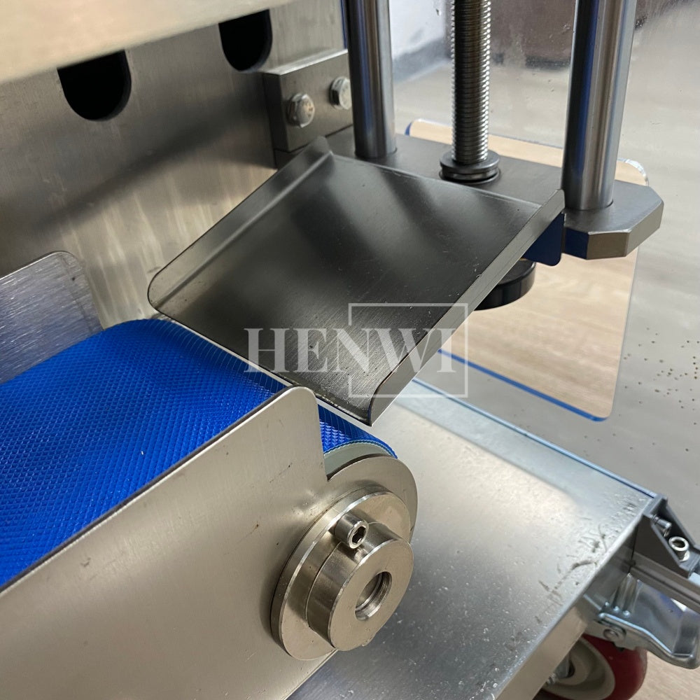 Henwi HWSM-1 Lane Liquid Sachet Filler Sealer Water Juice Honey Sauce Shampoo Cream Syrup Filling Packing Machine