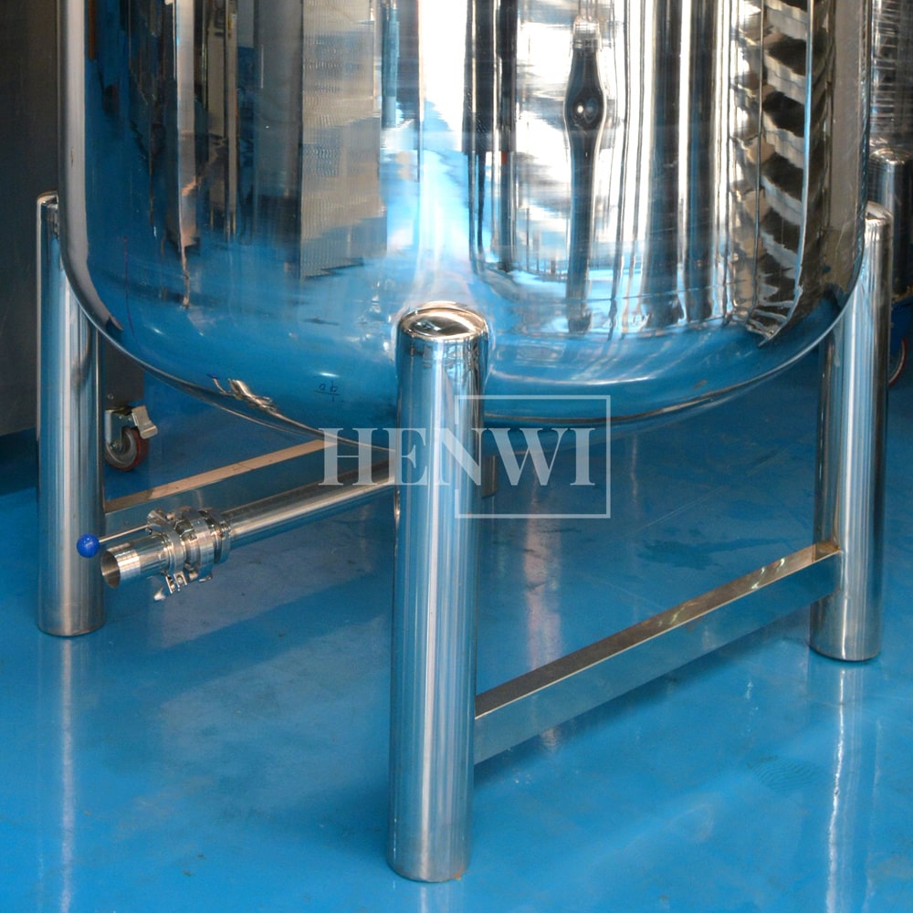 Henwi HWST-FS-500-5000L Fixed Model Sealable Cover With Manhole Storage Tank