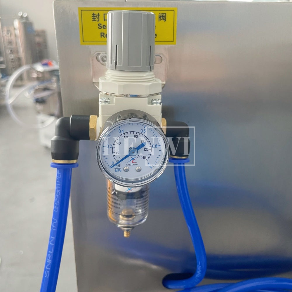 Henwi HWFM-S-VF1 Полуавтоматическая машина для розлива и упаковки жидкостей с одной насадкой Вертикальный наполнитель для бутылок с 1 головкой