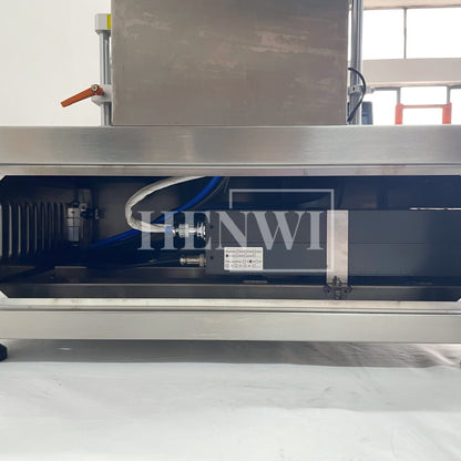 Henwi HWFM-S-VF1 Полуавтоматическая машина для розлива и упаковки жидкостей с одной насадкой Вертикальный наполнитель для бутылок с 1 головкой