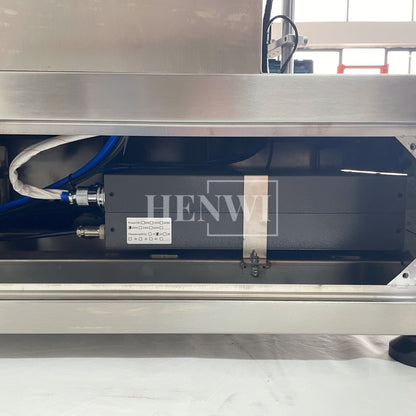 Henwi HWFM-S-VF1 Полуавтоматическая машина для розлива и упаковки жидкостей с одной насадкой Вертикальный наполнитель для бутылок с 1 головкой
