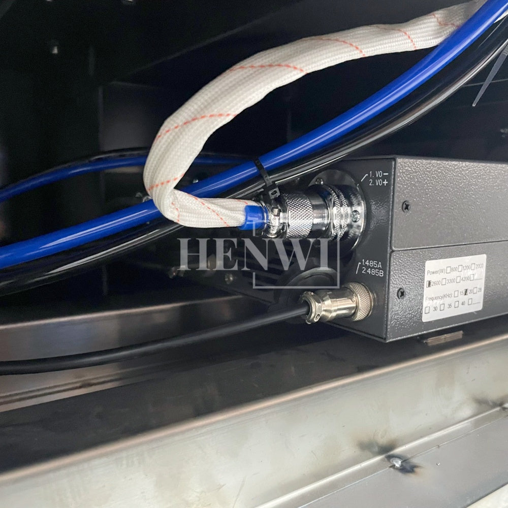 Henwi HWFM-S-VF1 Полуавтоматическая машина для розлива и упаковки жидкостей с одной насадкой Вертикальный наполнитель для бутылок с 1 головкой