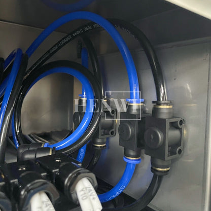 Henwi HWFM-S-VF1 Полуавтоматическая машина для розлива и упаковки жидкостей с одной насадкой Вертикальный наполнитель для бутылок с 1 головкой