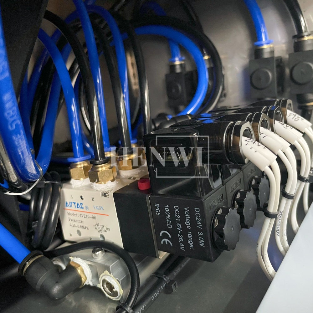 Henwi HWFM-S-VF1 Полуавтоматическая машина для розлива и упаковки жидкостей с одной насадкой Вертикальный наполнитель для бутылок с 1 головкой