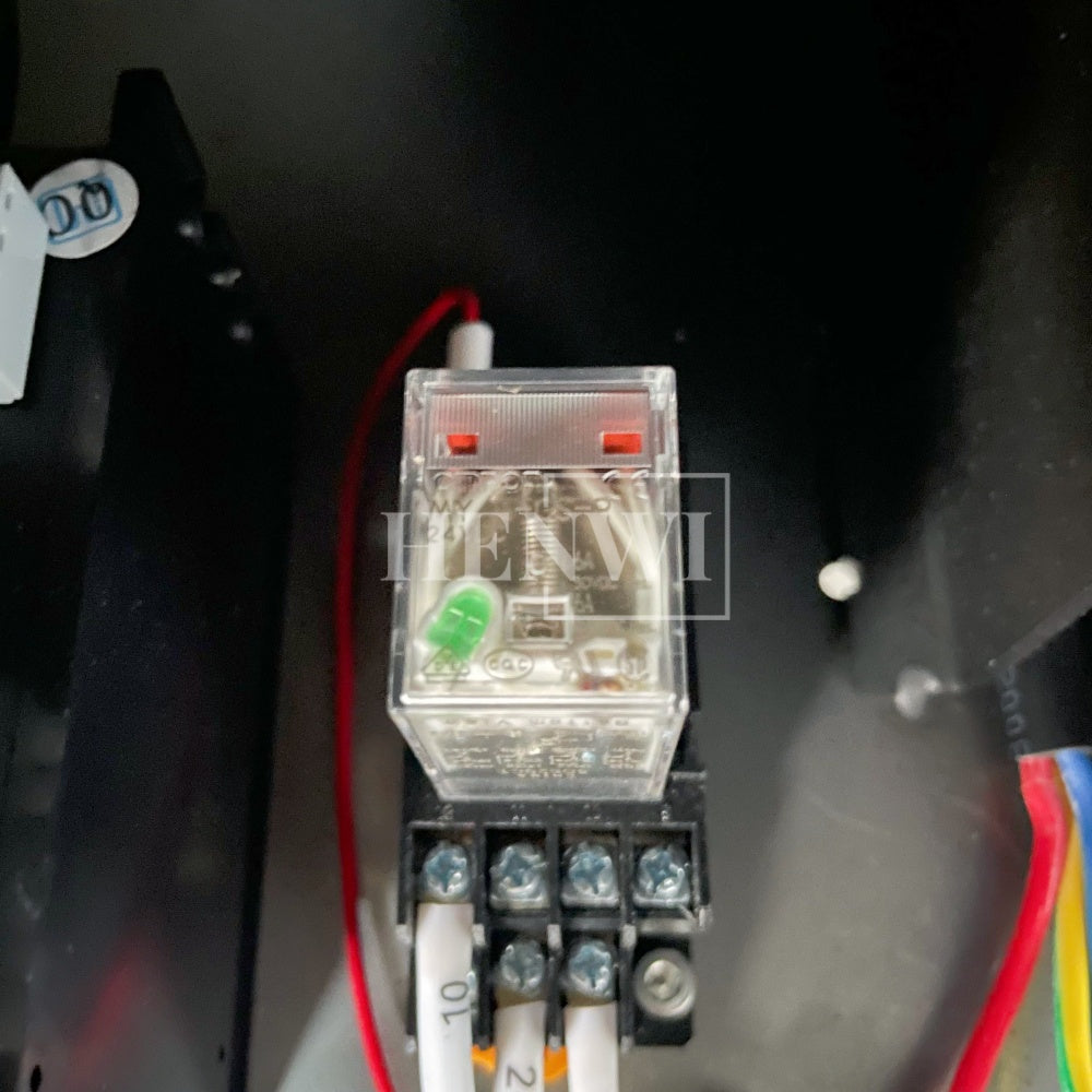 Henwi HWFM-S-VF1 Полуавтоматическая машина для розлива и упаковки жидкостей с одной насадкой Вертикальный наполнитель для бутылок с 1 головкой