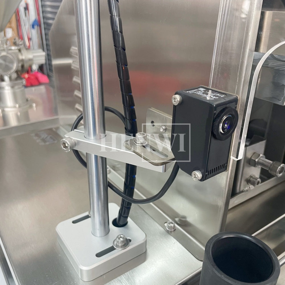 Henwi HWFM-S-VF1 Полуавтоматическая машина для розлива и упаковки жидкостей с одной насадкой Вертикальный наполнитель для бутылок с 1 головкой