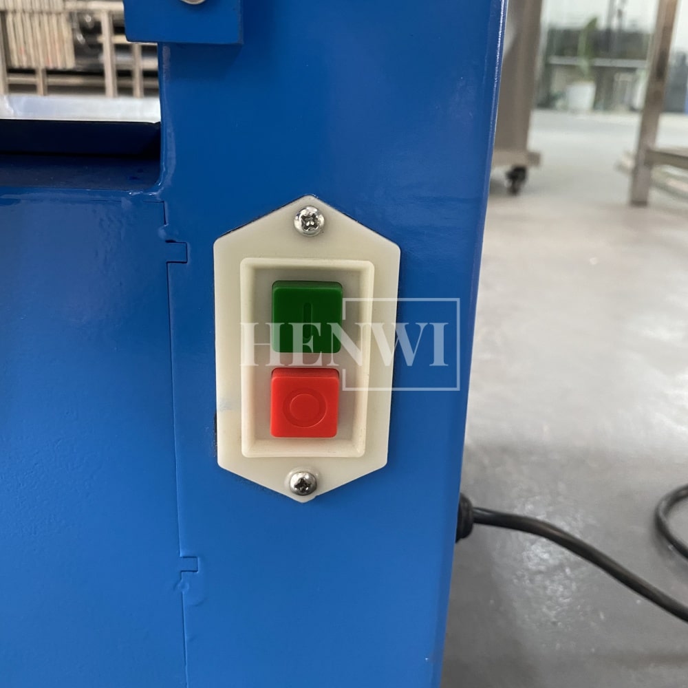 Henwi HWKH-S65 Model Three Roll Mill Lipstick Raw Material Lipgloss Powder Grinding Crushing Machine Eye Shadow Makeup Powder Pulverizer