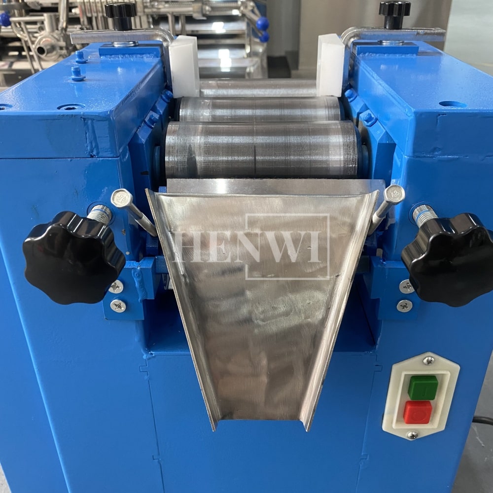 Henwi HWKH-S65 Model Three Roll Mill Lipstick Raw Material Lipgloss Powder Grinding Crushing Machine Eye Shadow Makeup Powder Pulverizer
