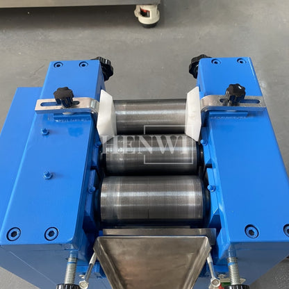 Henwi HWKH-S65 Model Three Roll Mill Lipstick Raw Material Lipgloss Powder Grinding Crushing Machine Eye Shadow Makeup Powder Pulverizer