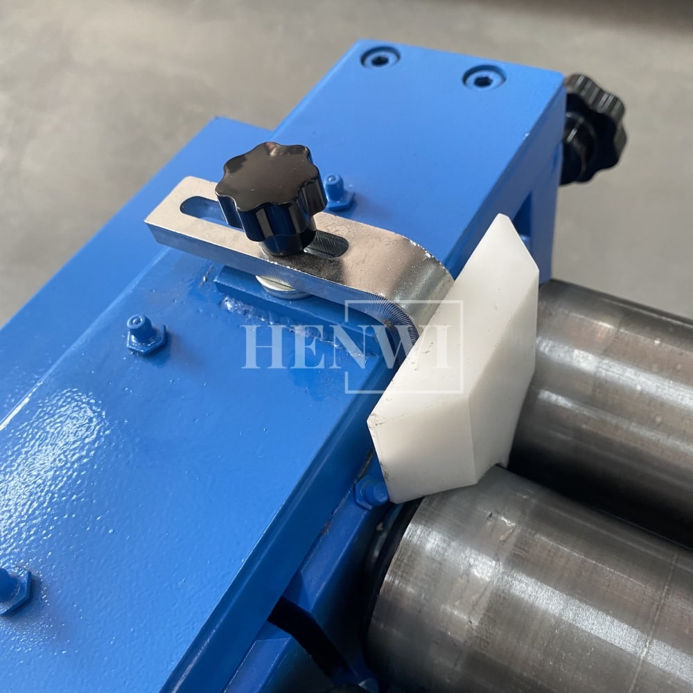 Henwi HWKH-S65 Model Three Roll Mill Lipstick Raw Material Lipgloss Powder Grinding Crushing Machine Eye Shadow Makeup Powder Pulverizer