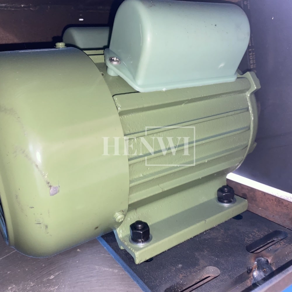 Henwi HWKH-S65 Model Three Roll Mill Lipstick Raw Material Lipgloss Powder Grinding Crushing Machine Eye Shadow Makeup Powder Pulverizer