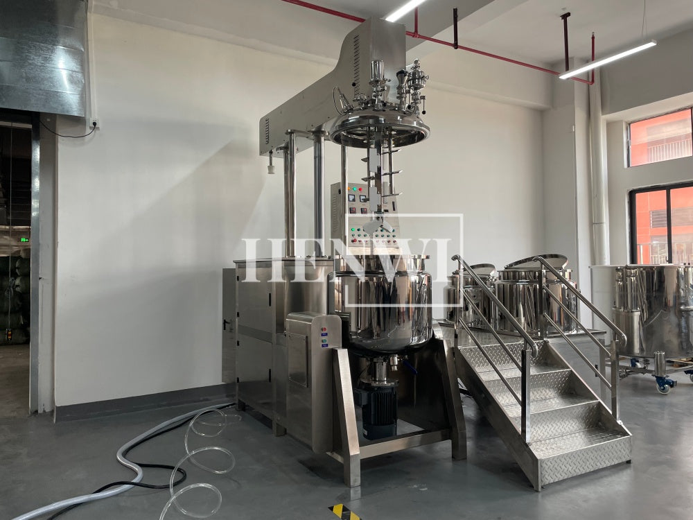 Tanque mezclador de calentamiento y homogeneización de emulsión al vacío con tapa de elevación hidráulica Henwi HWVM-LT-200L
