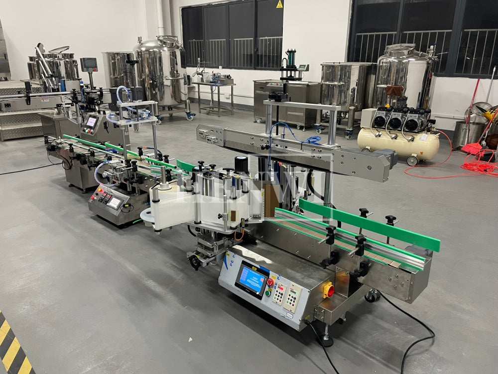 Henwi HWFCL- Desktop Model 1 Nozzle  Gear Pump Model Liquid Filling Bottling Machine with 1 Station Capping Machine with Double Sides Square / Flat Bottle Labeling Machine