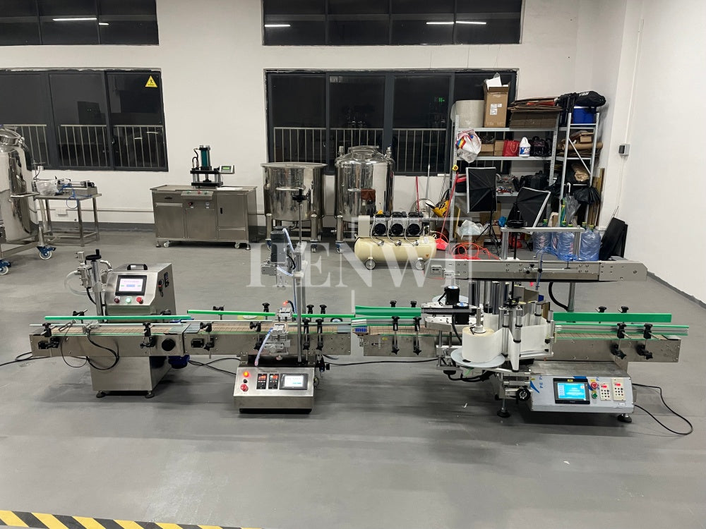 Henwi HWFCL- Desktop Model 1 Nozzle  Gear Pump Model Liquid Filling Bottling Machine with 1 Station Capping Machine with Double Sides Square / Flat Bottle Labeling Machine
