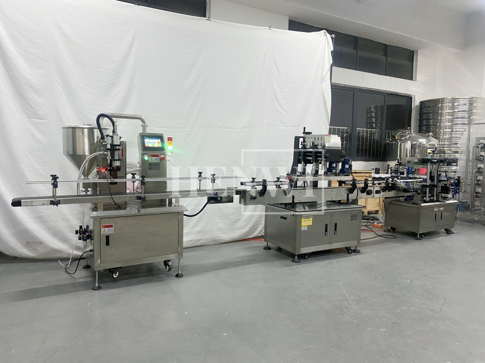 Henwi HWFCL-Automatic 1  Nozzle Gear Pump Liquid Filling Machine with 1 Station Capping Machine with Round Bottle & Square Bottle 1 Side Labeling Machine